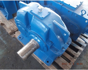 ZDY硬齒面圓柱齒輪減速機